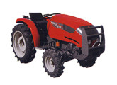 4100.4, o menor trator 4x4 do país.