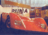 O protótipo AC com aerofólio, exposto no stand da Puma no Salão do Automóvel de 1968.