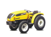 Trator industrial 4100, com motor Agrale de um cilindro e 14,7 cv, o menor modelo da linha industrial diesel da marca.