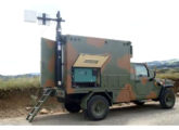 Marruá equipado como base móvel de sistema de controle de artilharia aérea, desenvolvido em conjunto com o Centro Tecnológico do Exército em 2012.