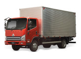 Linha A, do final de 2015: os caminhões leves Agrale voltam a dispor de cabine de modelo próprio, agora importadas da China; na imagem, o modelo A10000.