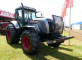 Agrale 7215 com grade de proteção dianteira, no Agrishow 2019 (foto: LEXICAR).