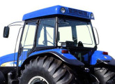 Trator agrícola New Holland TM 150 com cabine Agroleite.