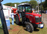 Massey 4275 Compacto também exposto no stand da Agroleite no Agrishow 2017 (foto: LEXICAR).