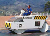 Rolo compactador tandem RC-7000.