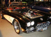 Réplica Corvette 1958 (fonte: site motoronline).