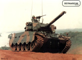 Tanque M41-C Caxias em prospecto de propaganda da Bernardini; a foto mostra saias laterais que não seriam utilizadas na produção em série.