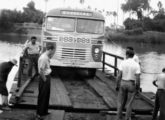 Operado pela empresa J. Araújo, atendendo à ligação União da Vitória-Irati-Curitiba, em meados dos anos 50 este Brasinca participa da conquista do Oeste paranaense. 