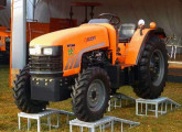 Versão estreita do modelo BDY 5040 para culturas de frutas e café, lançado na feira Agrishow 2013. 