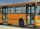 O belo Busscar Urbanus na versão padron de três portas sobre chassi Volvo B58.