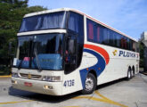 Um Jum Buss 380 da operadora internacional Pluma, de Curitiba (PR); trazia chassi Scania K 124 (fonte: portal tudodeonibus).