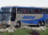 Da empresa Juletur, de Carazinho (RS), era este Jum Buss 380 em chassi Volvo B12 (foto: Carlos Kircheim / onibusbrasil).