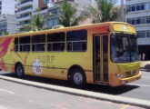 Urbanuss carioca adaptado para atender ao serviço de transporte de surfistas Surf Bus Beach Tour (foto: Marcelo Almirante).