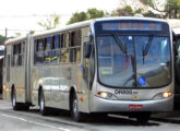 Urbanuss Pluss em chassi articulado Mercedes-Benz O-500 MA da Empresa Cristo Rei operando no sistema integrado urbano de Curitiba (PR) (foto: Alessandro Fracaro Chibior / onibusbrasil).