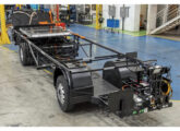 Chassi elétrico midi BC10LE, apresentado em outubro de 2025.