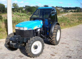 Cabine Hatch sobre trator New Holland TT 3880.