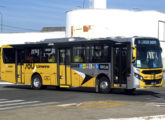 Também com três portas, este Apache sobre OF-1721 pertence à Santa Cecília Turismo, de Limeira (SP); a foto é de julho de 2020 (fonte: portal tudodeonibus). 