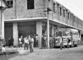 Caio em chassi Mercedes-Benz LP-312 do Expresso Rodoviário Atlântico, de Caraguatatuba (SP), fotografado em 1956 na cidade de Ubatuba (fonte: Paulo Rafael Peixoto / onibusbrasil).