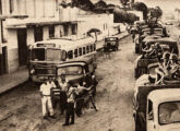 "Fita Azul" sobre LP-321, em 1959 atendendo à ligação rodoviária entre Ponta-Porã e Campo Grande (então ainda MT) (foto: Manchete).