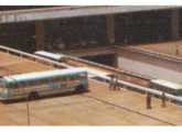 Detalhe de cartão postal dos anos 70 mostrando um Jaraguá/Scania estacionado na Estação Rodoviária de Brasília (DF).