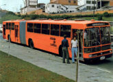 Ainda importado e equipado com carroceria Caio, este articulado foi apresentado na feira Brasil Transpo, em julho de 1978, e logo colocado em teste de rua em Curitiba (PR) (foto: Transporte Moderno).