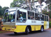 Outro Vitória em chassi curto, este aplicado ao transporte metropolitano de Belo Horizonte (MG) (foto: Henrique Simões / onibusbrasil).