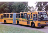 Articulado Vitória sobre chassi Scania S 112 CL fornecido para a Auto Viação Ouro Verde, de Sumaré (SP), em fotografia da Caio.