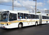 Da gaúcha Companhia Carris Portoalegrense era este articulado Alpha sobre chassi Volvo B10M (foto: Fabiano Zimmer / onibusbrasil).