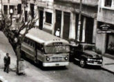 Provavelmente sobre chassi Ford ou Chevrolet, este ônibus com carroceria Cardoso operava no transporte urbano de Santo André (SP) na primeira metade da década de 50 (fonte: portal diariodotransporte).
