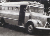 Lotação Cardoso do final da década de 50, sobre chassi Mercedes-Benz L-312 nacional.
