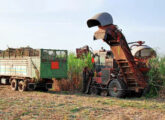 Colhedora Brastoft Série 7000, já com as cores Case, ainda em operação no Nordeste brasileiro em 2023 (foto: Cultivar Máquinas).