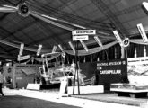 Estreia da Caterpillar no Salão do Automóvel, em 1961, ano em que lançou sua primeira máquina nacional (fonte: Jorge A. Ferreira Jr./ Anfavea).