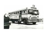 Cermava sobre Mercedes-Benz LP-321 do final da década de 50; pertencente à carioca Auto Ônibus Madureira, o veículo da foto está acompanhado de um hodômetro portátil, provavelmente procedendo à medição da extensão da linha (fonte: Alan Piubel Rabello).