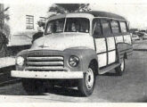 O Opel com carroceria nacional visto por outro ângulo (foto: Automóveis & Acessórios).