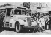 Diante do Monumento ao Ipiranga, cerimônia de inauguração da linha interestadual do Expresso São Paulo-Rio de Janeiro (fonte: Ivonaldo Holanda de Almeida / Expresso Brasileiro Histórico).