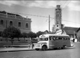 Ônibus Chevrolet da antiga Empresa Pérola de Transportes, atuando no "tráfego urbano" de Caxias do Sul (RS) entre os anos 40 e 50 (fonte: Ivonaldo Holanda de Almeida / prati).