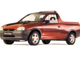 Picape Corsa, lançada em junho de 1995, segundo modelo derivado do hatch.