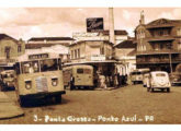 Três ônibus Chevrolet em torno da antiga rodoviária de Ponta Grossa (PR) ilustrando um cartão postal da cidade (fonte: Ivonaldo Holanda de Almeida).