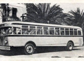 Após dois anos de desenvolvimento, em setembro de 1951 foi apresentado o primeiro ônibus GM com motor traseiro fabricado no Brasil (fonte: Automóveis & Acessórios).
