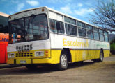 Tocantins em chassi Scania utilizado como ônibus escolar no Chile.