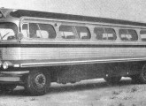 Rodoviário de 1960 sobre chassi pesado Mercedes-Benz LP-331.