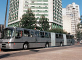 O primeiro biarticulado Ciferal em fotografia  promocional da Volvo (fonte: Jorge A. Ferreira Jr.).