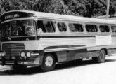 Ciferal-LP da Empresa de Ônibus e Turismo Pedro Antônio, de Vassouras (RJ), fotografado em 1965 quando em fretamento (foto: Augusto Antônio dos Santos / ciadeonibus).