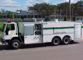 Caminhão Ford Cargo equipado pela Cimasa como auto-hidro químico modelo AHQ A10.000 E1000.