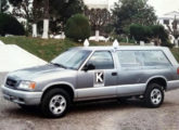 Picape Chevrolet S10 transformada em carro funerário pela Cioato.