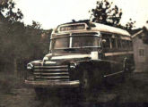 Lotação Chevrolet do início dos anos 50, com carroceria Cirb, pertencente à Viação Camará, do Rio de Janeiro (RJ); a foto é do final da década (fonte: Marcelo Prazs / ciadeonibus).