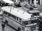 Cirb 1963 enfrentando o trânsito caótico do Rio de Janeiro (RJ) em meados dos anos 60 (fonte: Arquivo Nacional).