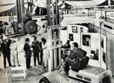 Stand da Clark na II Feira da Mecânica Nacional, em fevereiro de 1961 (foto: Manchete).