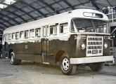 Uma das carrocerias com estrutura de madeira fabricadas pela CMTC a partir de 1954.
