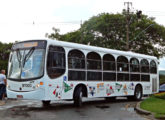 "Jardineira" de Curitiba em chassi de motor traseiro VW 17.240 OT (foto: Matheus Vieira Mortari / onibusbrasil).